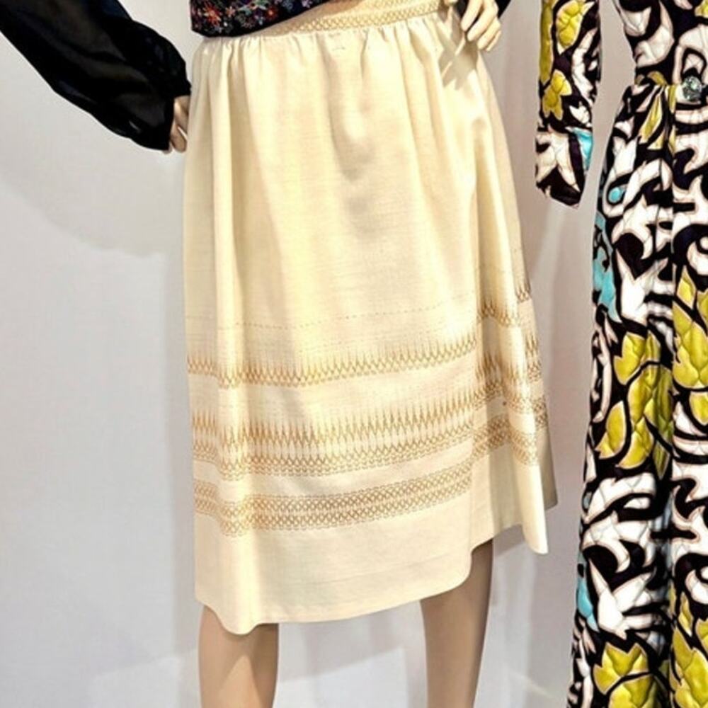 Vintage Koch & Poehlmann K Bavarian Skirt  100% wool cream & Gold 4-6